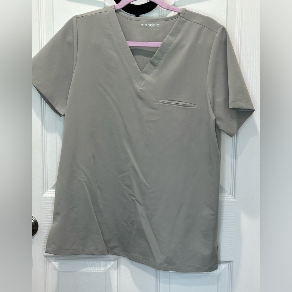 Mandala Cloud Women’s Scrub Set L/LT